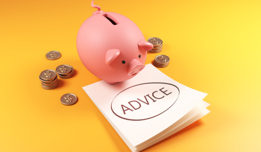A piggy bank and a notebook which says 'Advice'